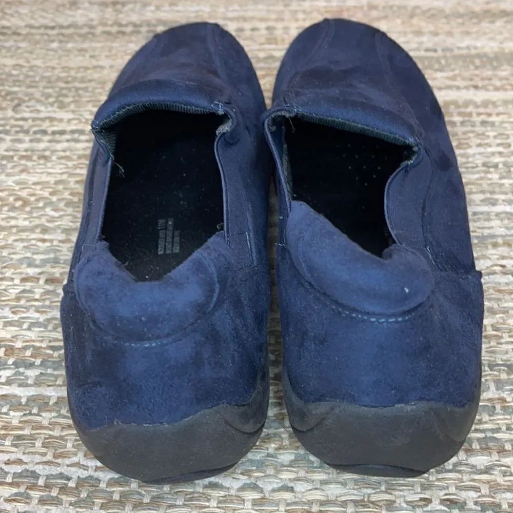Comfort Well Navy Slip On - Picture 4 of 5